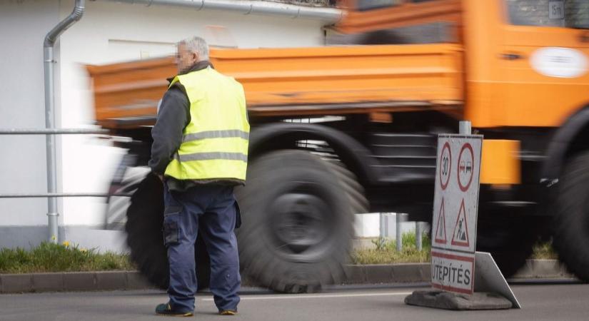 A hideg és a szél miatt kell ma óvatosan vezetni