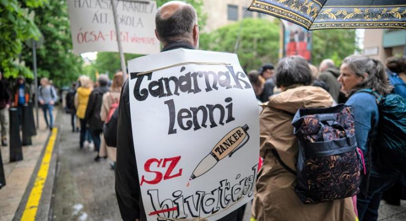 A Pedagógusok Szakszervezete szerint a tankerületek már a tanárok átvezénylését készítik elő, miközben fejvadászat indult az utolsó éves egyetemistákért