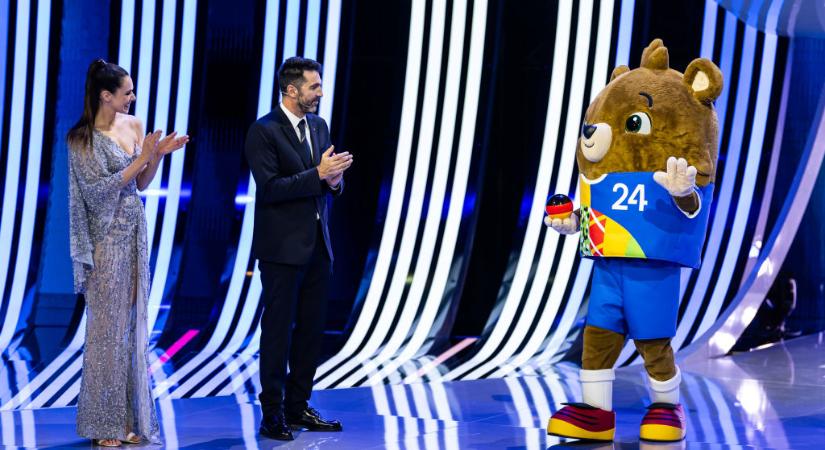 Pornográf hangok zavarták meg a szombat esti EURO 2024 sorsolását - jelentkezett az elkövető  videó