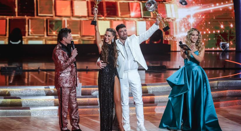 Ezt a fotót tette közzé Tóth Gabi, miután Krausz Gáborék megnyerték a Dancing with the Starst