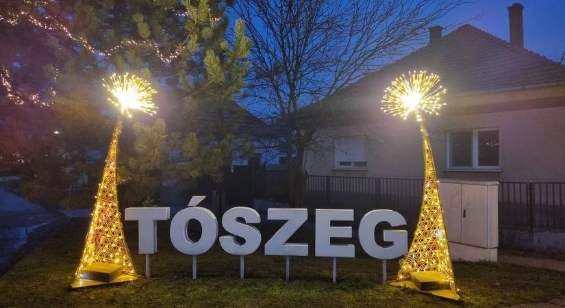 A Légierő Zenekar koncertje után gyújtanak gyertyát Tószegen
