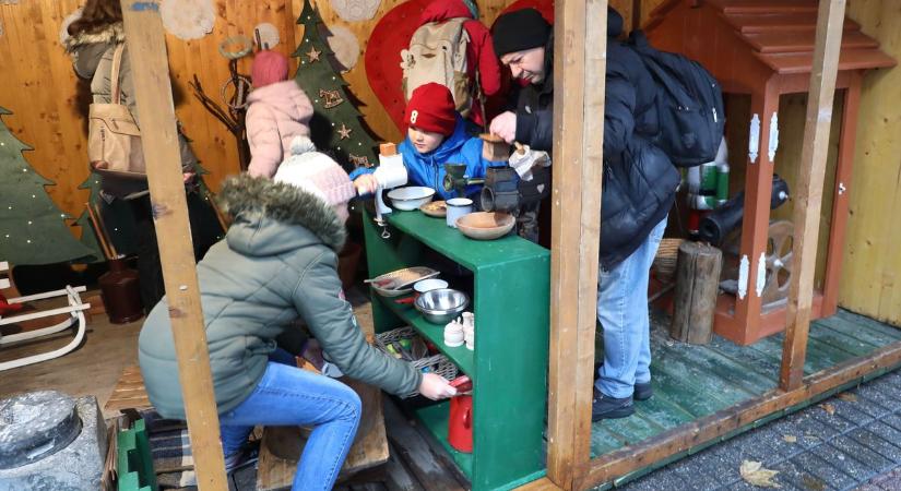 Már sokan végigbarangolták a miskolci Meseösvényt (képekkel)