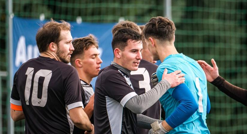 A végére maradt a dráma: kiénekelték a sajtot a pécsiek szájából