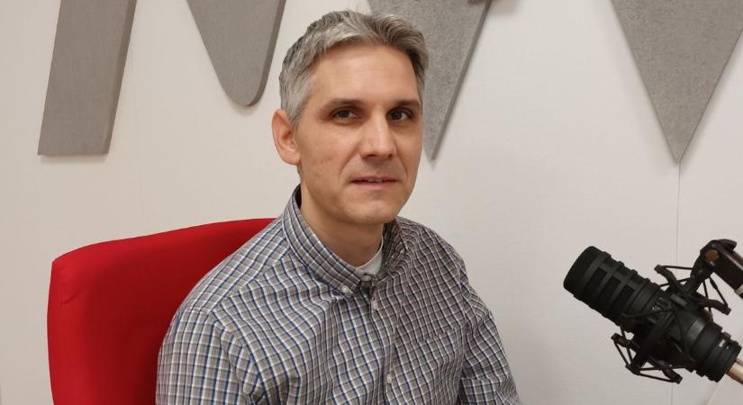 Lélekápolásnak tartja a munkáját az egyetemi kulturális referens, Felföldi Gábor