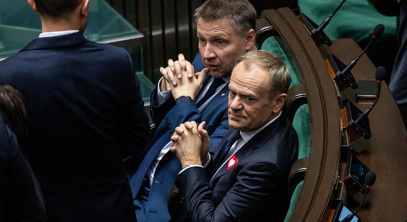 Zombikormány indult a lengyeleknél, Kínában pedig új járvány miatt rettegnek