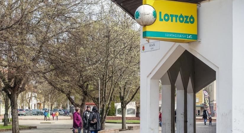 Tovább halmozódik a nyeremény a hatos-lottón
