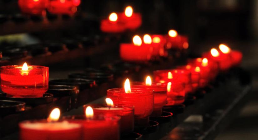 Több ezren gyászolják G.w.M. exének meggyilkolt rokonát