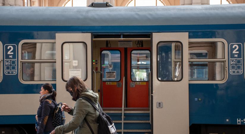 MÁV: Diósjenő és Szokolya között várhatóan keddig szünetel a forgalom