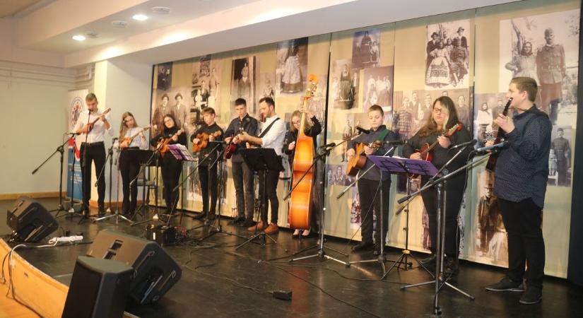 Külföldről is érkeztek a IX. Dusnoki Tamburafesztiválra – galériával