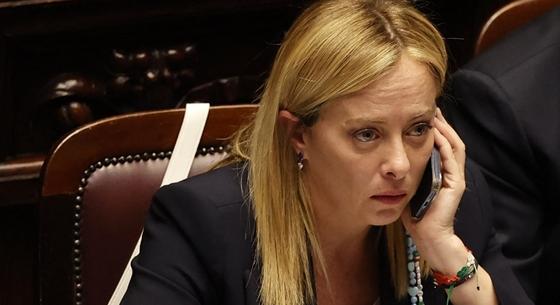 Olasz helyett magyar zászlóval köszöntötték Giorgia Melonit Belgrádban