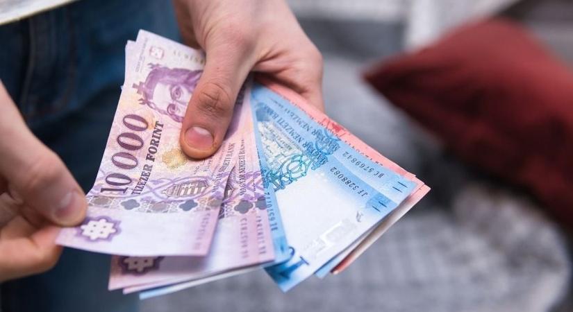 Nem kapott pénzt az édesapjától a vésztői férfi, lenyúlta a bankkártyáját