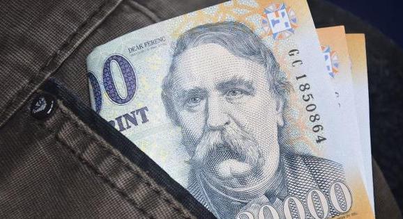 Még mindig hiába várjuk a hitelek terheinek csökkenését