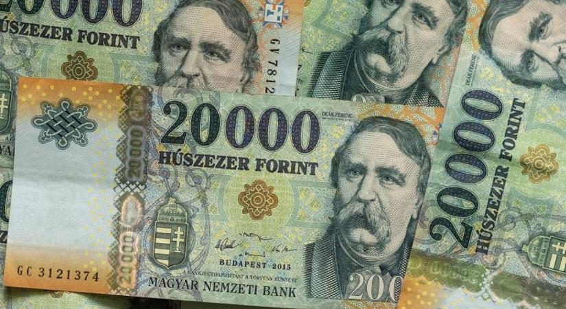 Nem változott érdemben a forint árfolyama a hétvégén