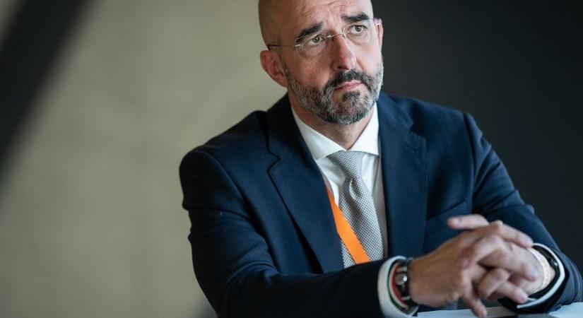 Kovács Zoltán is az amerikai nagykövet nevén viccelődött