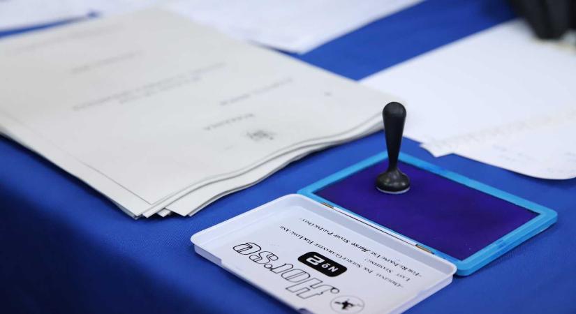 Közvélemény-kutatás: az RMDSZ-re csak 4,9 százalék szavazna – Diana Soșoaca pártja bejutna a parlamentbe