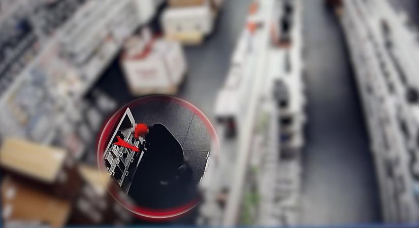 Három fényképezőgépet is eltulajdonított egy férfi egy győri, elektronikus eszközöket forgalmazó áruházból