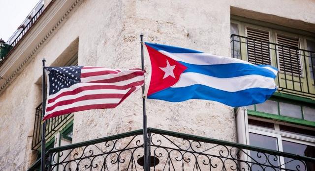 Letartóztattak egy volt amerikai nagykövetet, mert kubai ügynök volt