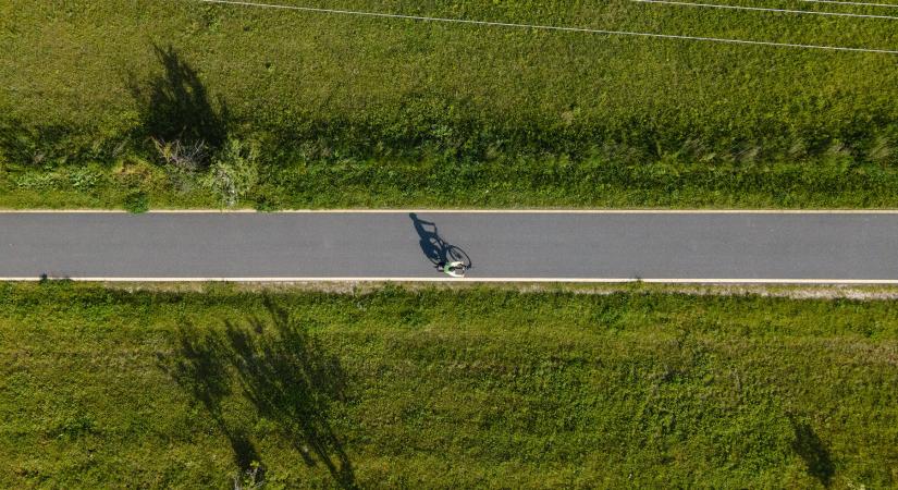 Balatonudvari és Vonyarcvashegy között príma kerékpárút várja a bringásokat