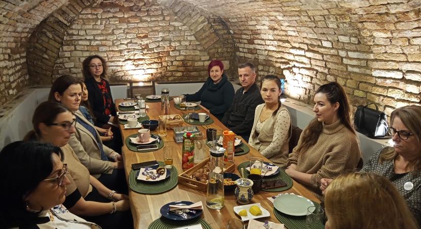 Adventi civil sajtóreggeli