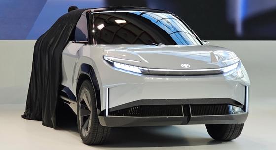 Pillantás a jövőbe: testközelből ismerkedtünk meg a Toyota kicsi és olcsó 2024-es villanyautójával