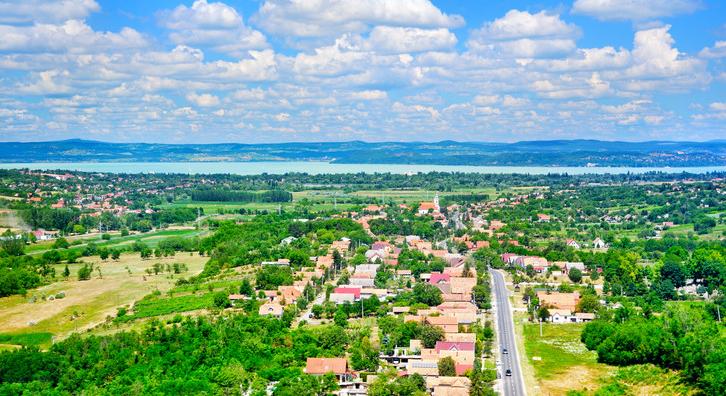 Itt a bejelentés: bezár a Balaton legismertebb kilátója