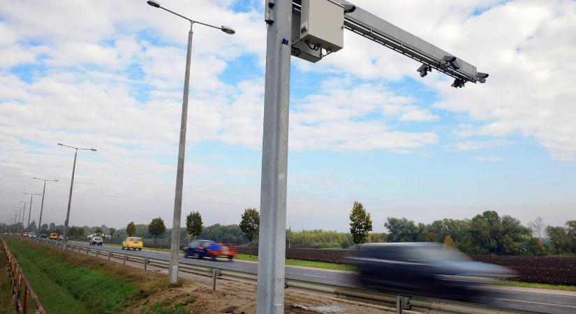 Nem mindegy, hogy 45 helyszínen vagy 45 sávban mérnek majd az új traffik