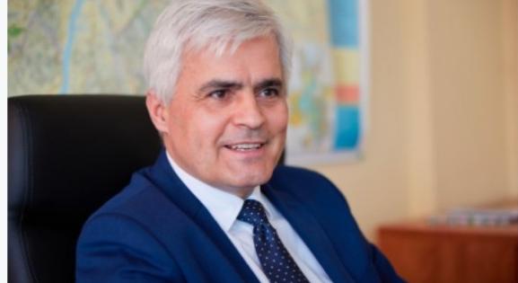 Az OKFŐ honlapján még mindig ott mosolyognak a leváltott vezetők