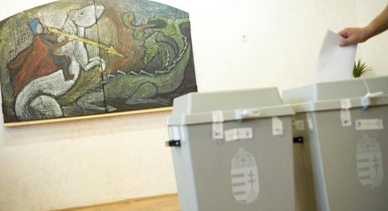 Újra elővette a Mi Hazánk a javaslatot a műveltségi cenzusról és a mentelmi jog eltörléséről
