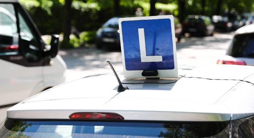 Valaki hatvanadik próbálkozásra ment át a KRESZ-vizsgán