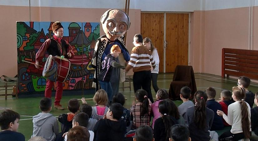 Adventváró programon vehettek részt a hosszúpályi iskolások