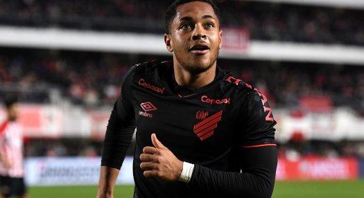 „Itt az idő!” – Vitor Roque bejelentette, jön a Barcelonához!
