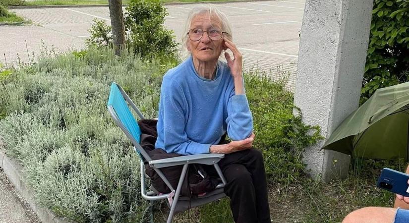 A sátrával együtt eltűnt a parkolóban élő, gyöngyösi születésű néni