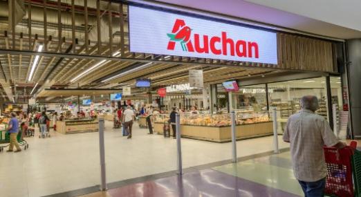 Zárás után, extra kedvezményekkel várja törzsvásárlóit az Auchan