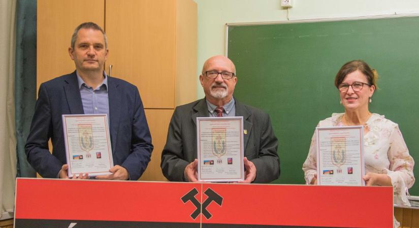 Közösen őrzik a város ipari múltjának hagyományait