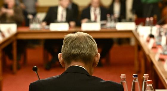Új Nat, nevelési kormánybizottság, felülvizsgált teljesítményértékelés: többek között ezeket tervezi a kormány 2024-ben