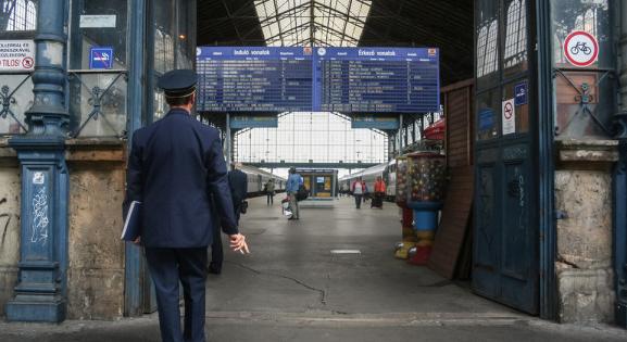 Bemondtak egy összeget: ekkora béremelést követelnek a vasutasok