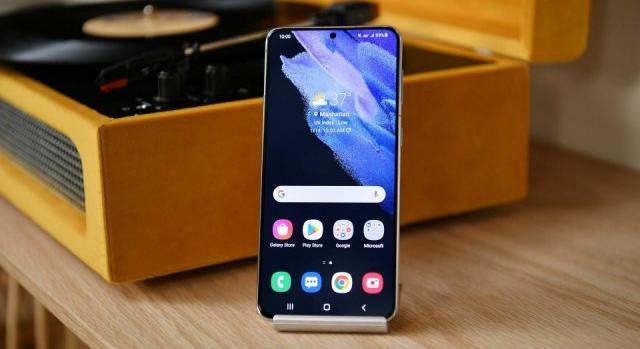 Androidos? Azonnal frissítse a telefonját, különben észrevétlenül lophatják el az adatait