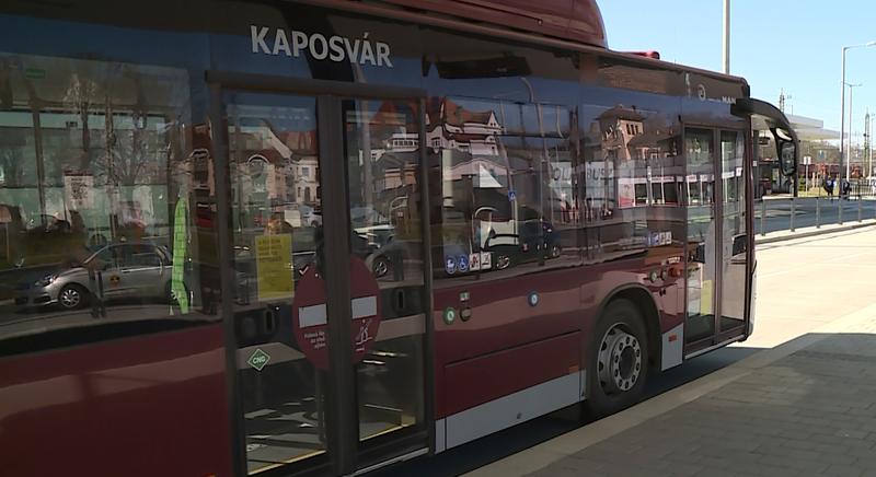 Egyre több helyen lehet buszjegyet és -bérletet venni