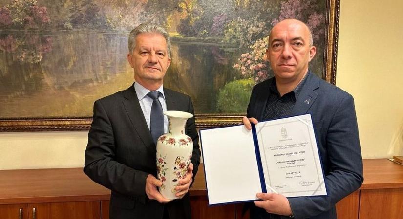 Virágos díjat kapott Békéscsaba és Békés