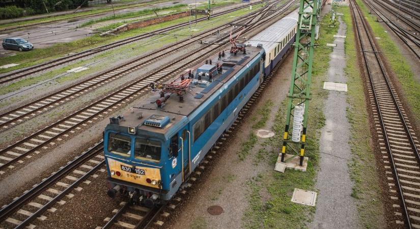 Tragédia Debrecenben, InterCity gázolt Csapókert és Apafa között