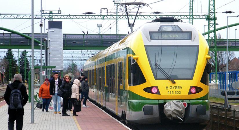 Tízévesek a GYSEV első Flirtjei