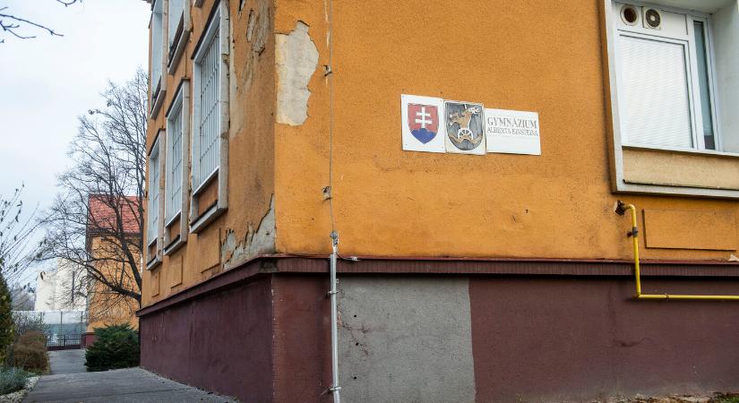 Óvintézkedéseket tesz a rendőrség az iskolákba érkezett fenyegő e-mailek miatt