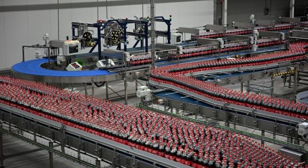 Új gyártósort avatott Dunaharasztiban a Coca-Cola HBC Magyarország