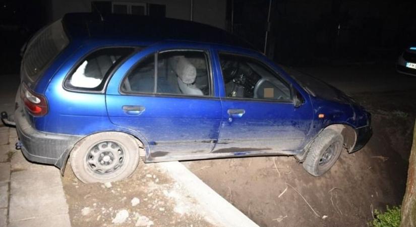 Autót és motorkerékpárt is elkötöttek a békési fiatalok