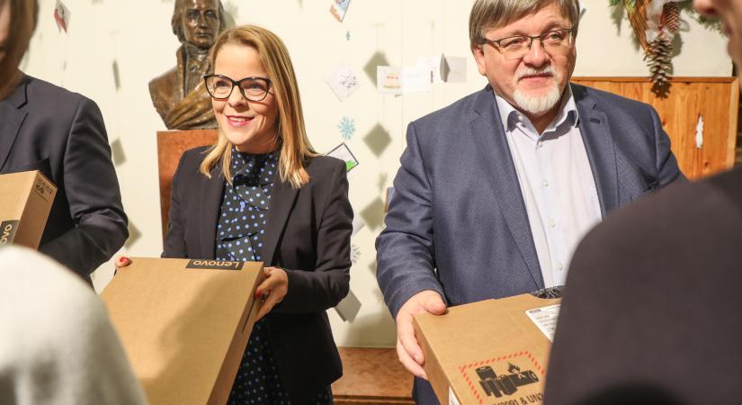 Esélyegyenlőség a tudás eléréséhez