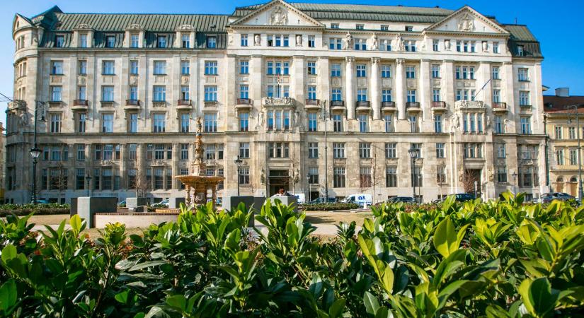 Rendkívüli bejelentés jött éjszaka a kormánytól: Varga Mihály érdekes fegyvert kap a kezébe