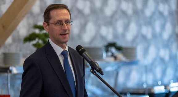 Tovább tart a hatalmi harc a kormányban
