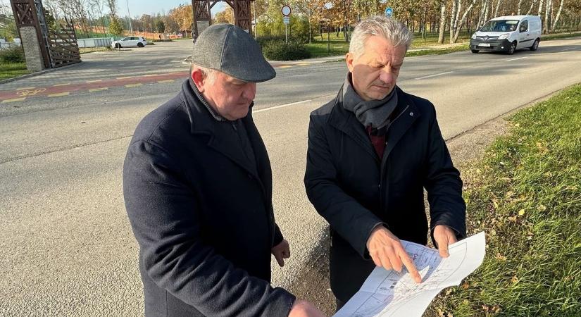 Zebrával válik biztonságosabbá az átkelés a CsabaParknál