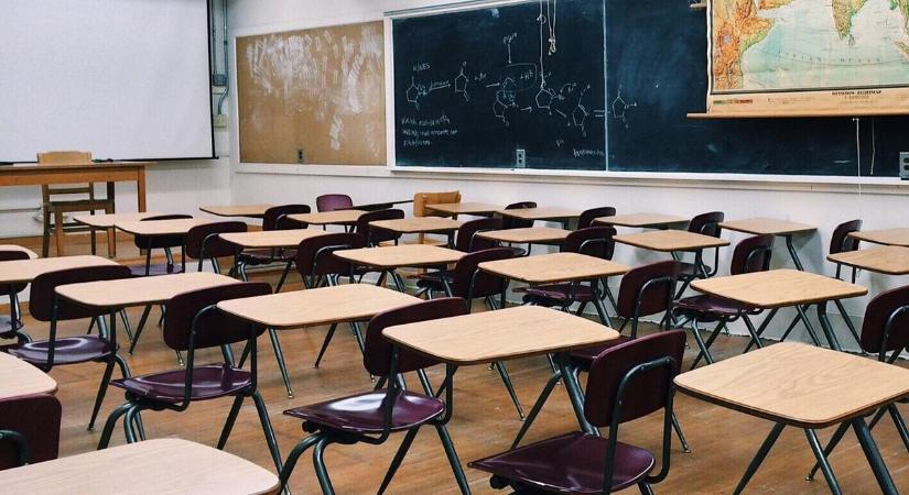 Van, ami a szörnyű matek eredményeknél is nagyobb probléma a magyar oktatatásban – Szakértő elemezte a PISA-tesztet