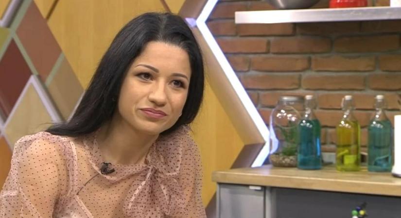 Széphalmi Juliskának újra meg kell tanulnia járni a pokolian fájdalmas műtétje után – videó